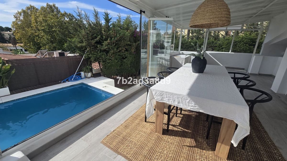 3 slaapkamer Villa te koop in Nueva Andalucia - € 999.000 (Ref: 9544527)