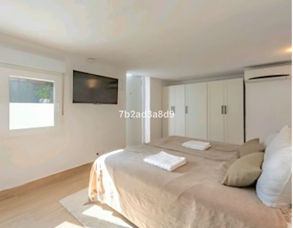 3 slaapkamer Villa te koop in Nueva Andalucia - € 999.000 (Ref: 9544527)