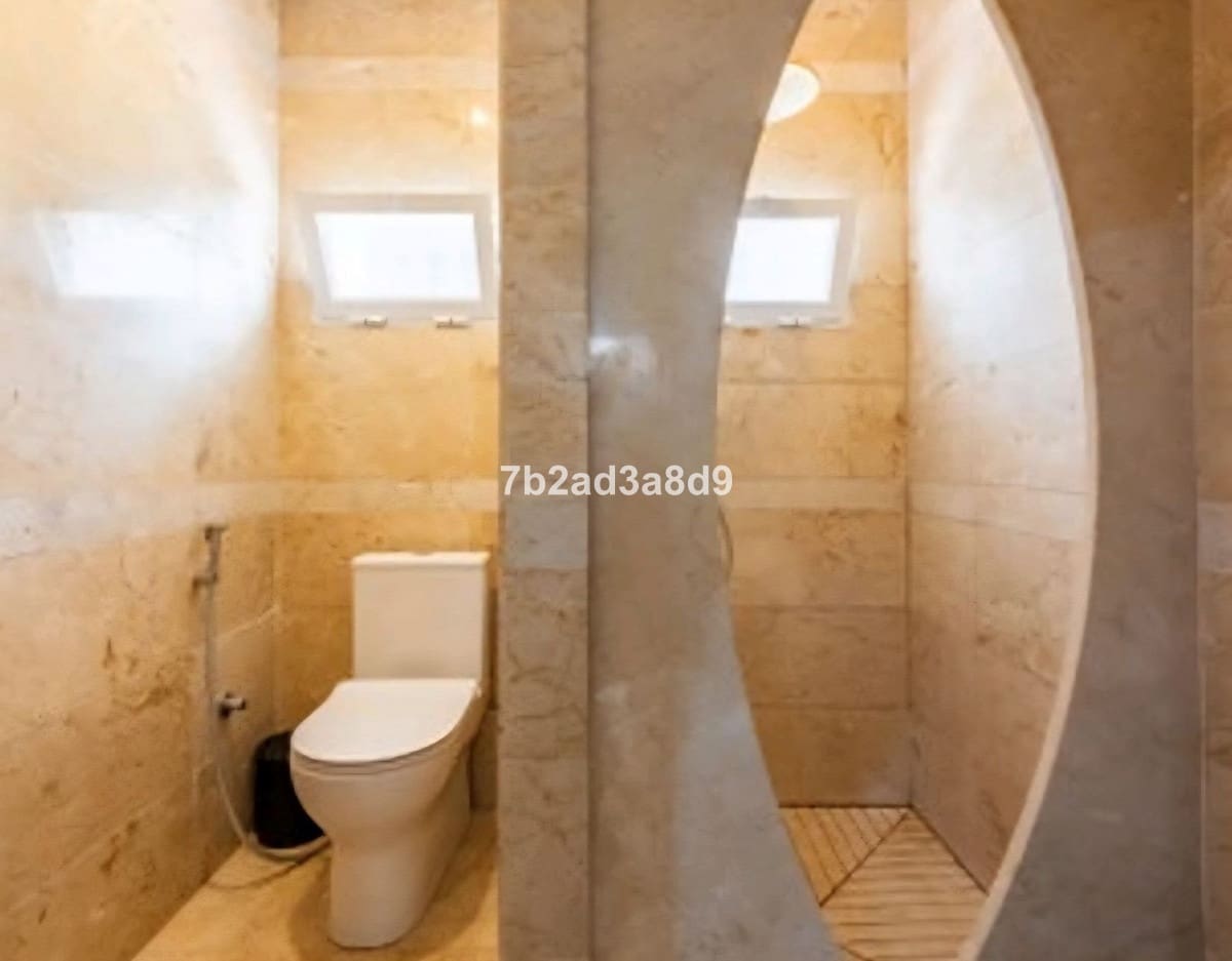 3 slaapkamer Villa te koop in Nueva Andalucia - € 999.000 (Ref: 9544527)