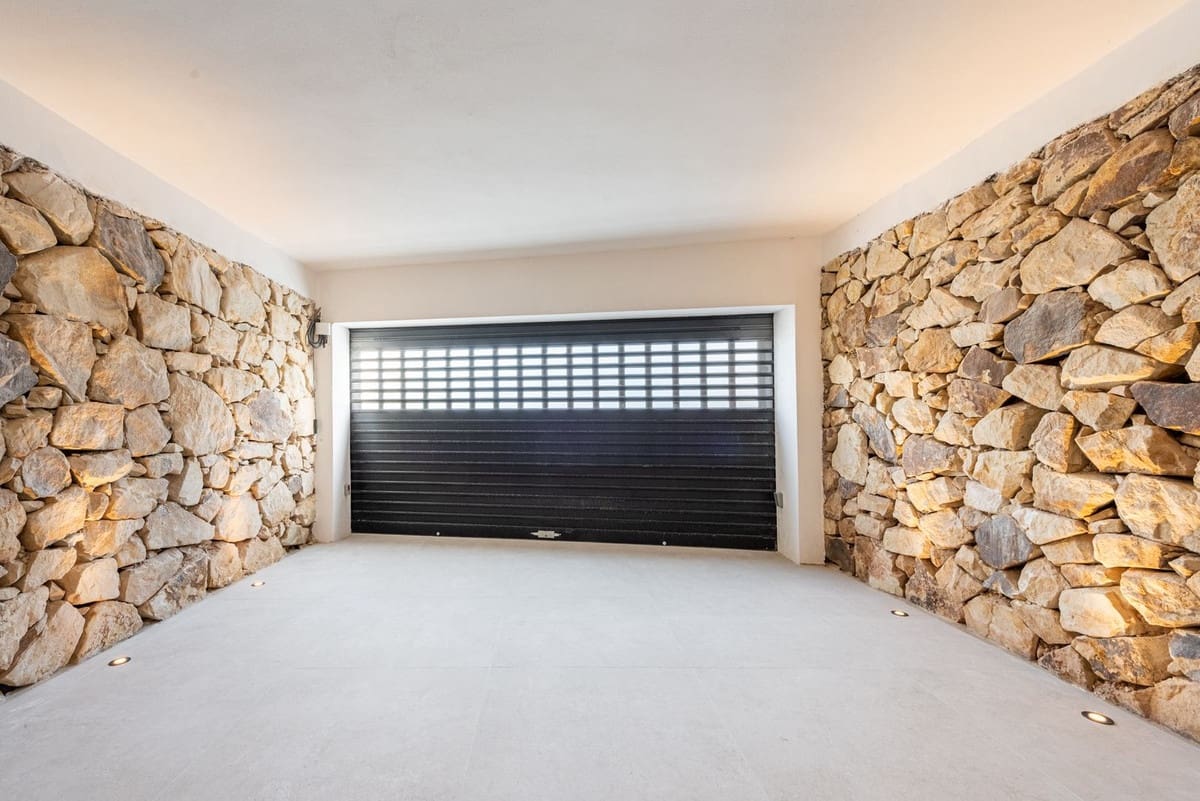 4 camera da letto Villa in vendita in Nueva Andalucia con garage - 3.495.000 € (Rif: 9544531)