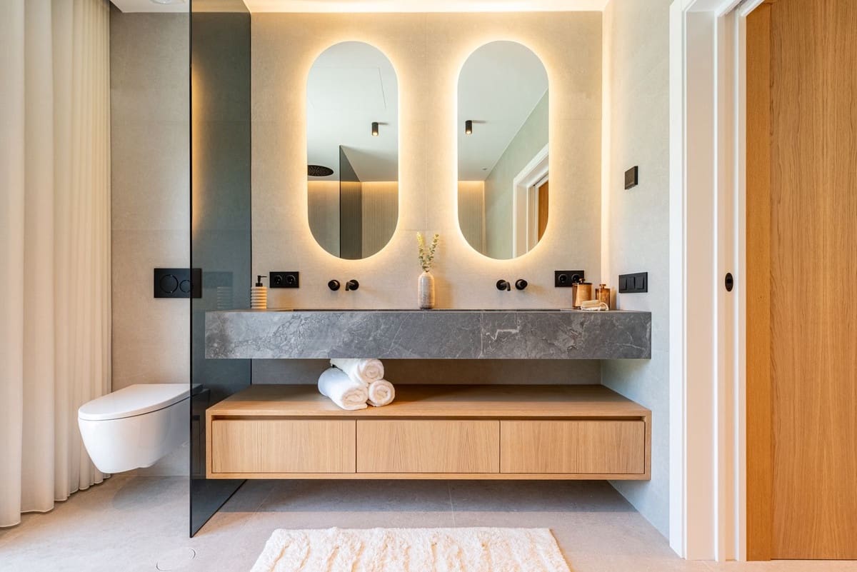 4 bedroom Villa for sale in Nueva Andalucia with garage - € 3,495,000 (Ref: 9544531)