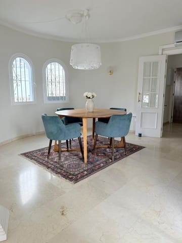 4 soveværelse Villa til salg i La Capellania, Benalmádena - € 1.395.000 (Ref: 9598114)