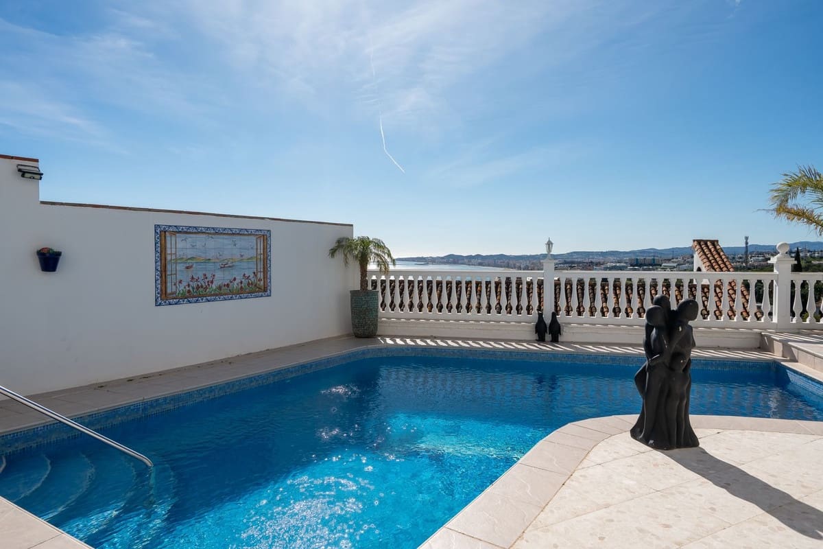 4 bedroom Villa for sale in La Capellania - € 1,395,000 (Ref: 9598114)