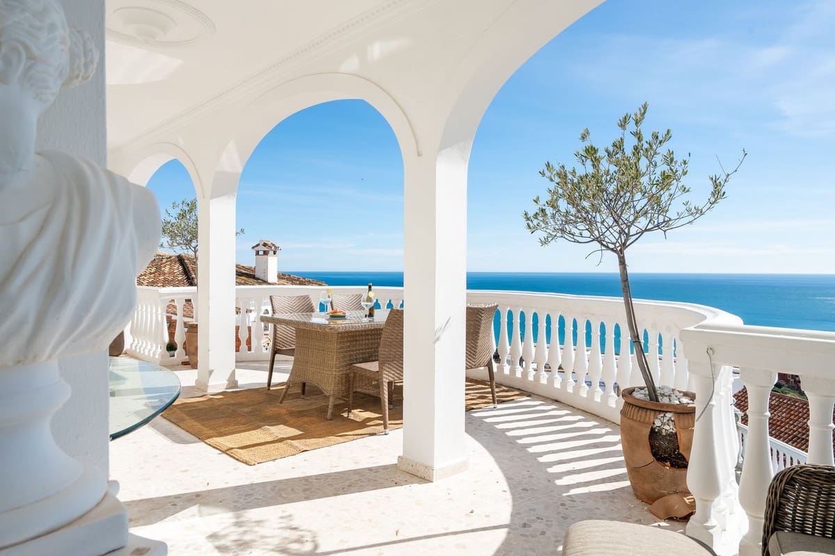 4 bedroom Villa for sale in La Capellania - € 1,349,000 (Ref: 9598114)