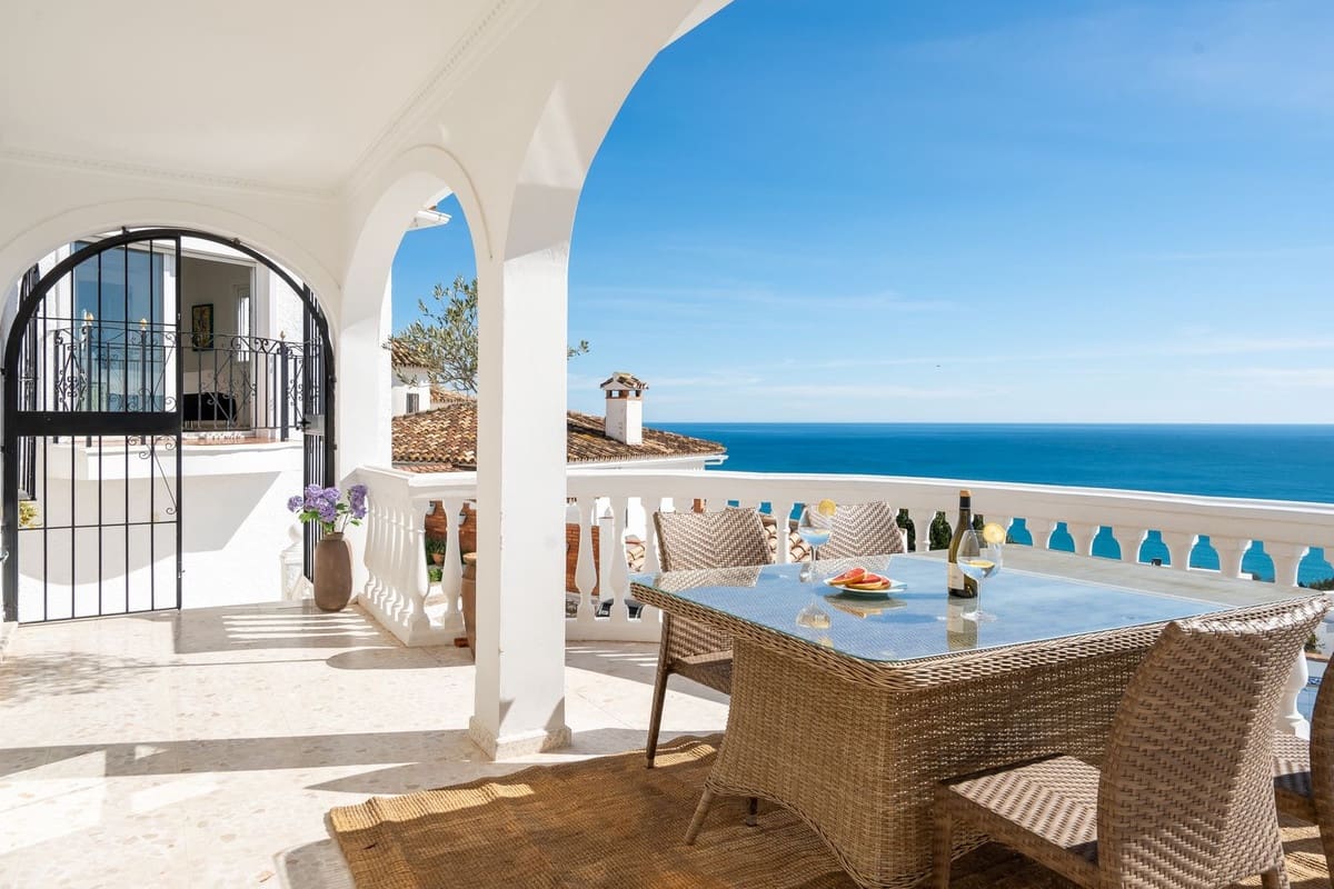 4 bedroom Villa for sale in La Capellania - € 1,349,000 (Ref: 9598114)