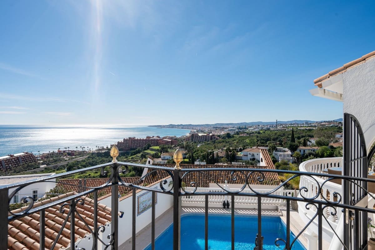4 bedroom Villa for sale in La Capellania - € 1,349,000 (Ref: 9598114)