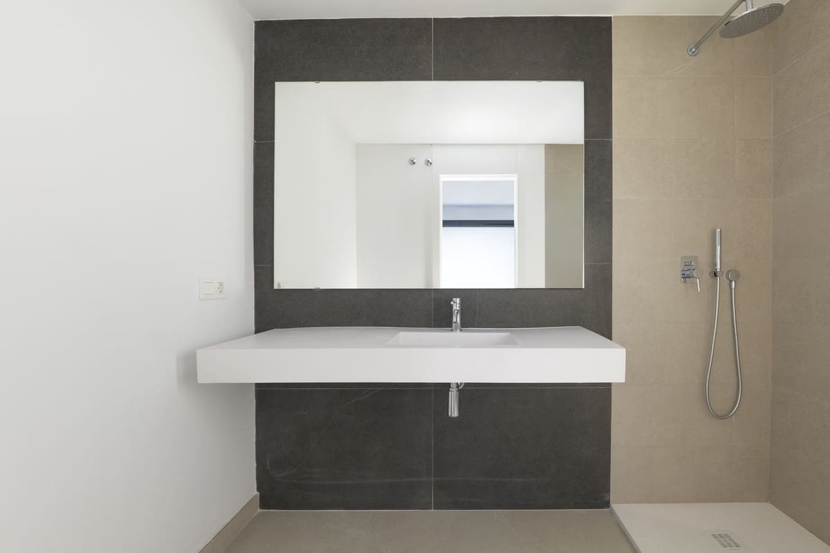 4 bedroom Townhouse for sale in Estepona - € 1,050,000 (Ref: 9598115)