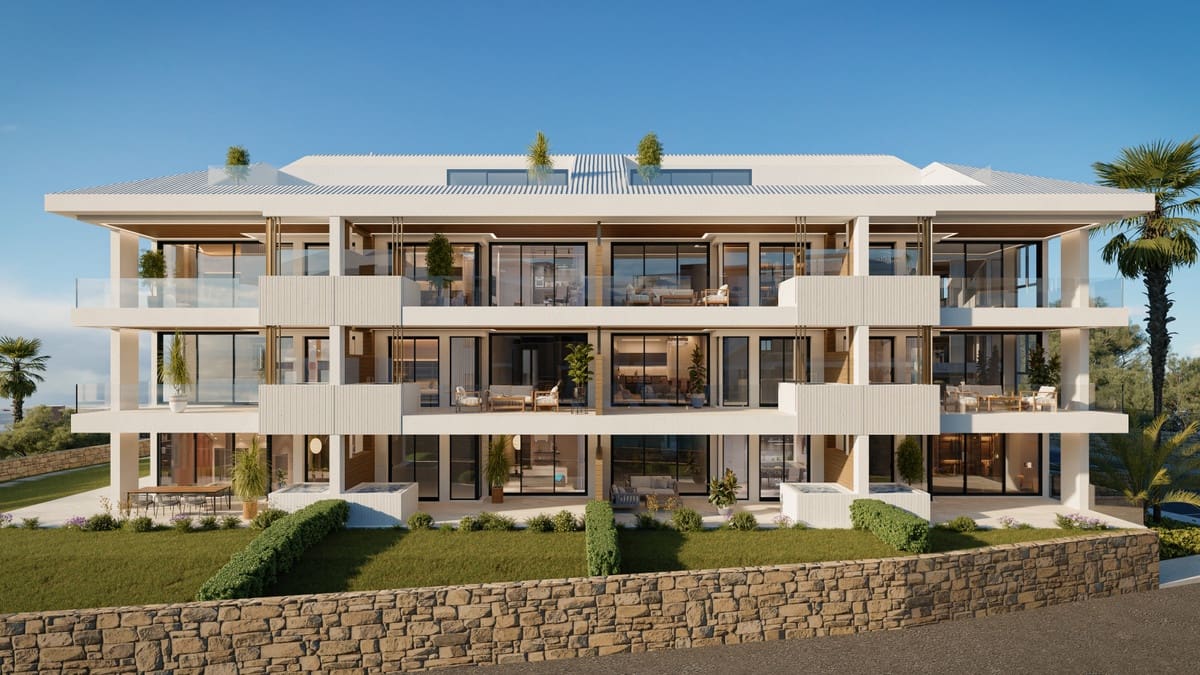 1 bedroom Apartment for sale in Fuengirola with garage - € 499,000 (Ref: 9602356)