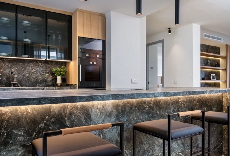 3 bedroom Townhouse for sale in Fuengirola with garage - € 820,000 (Ref: 9602357)