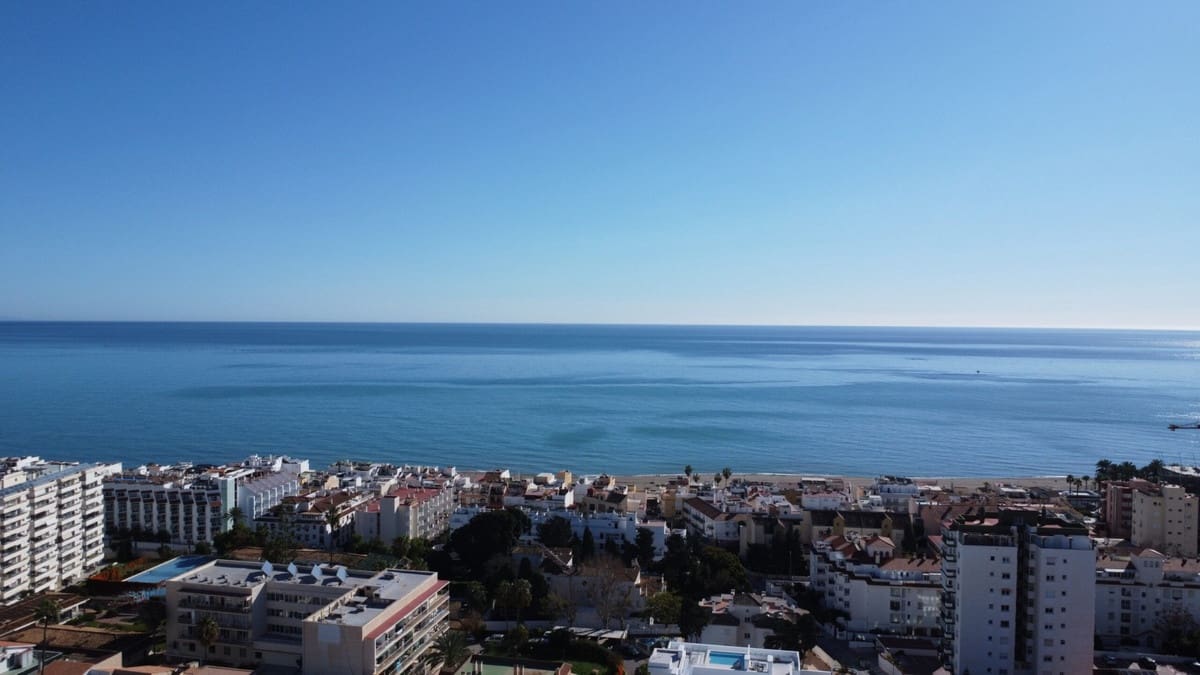 2 bedroom Apartment for sale in Torremolinos with garage - € 605,014 (Ref: 9602358)