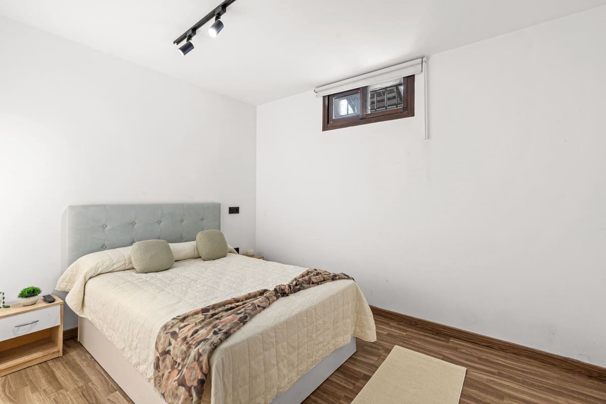 5 chambre Villa/Maison à vendre à Estepona - 995 000 € (Ref: 9641047)