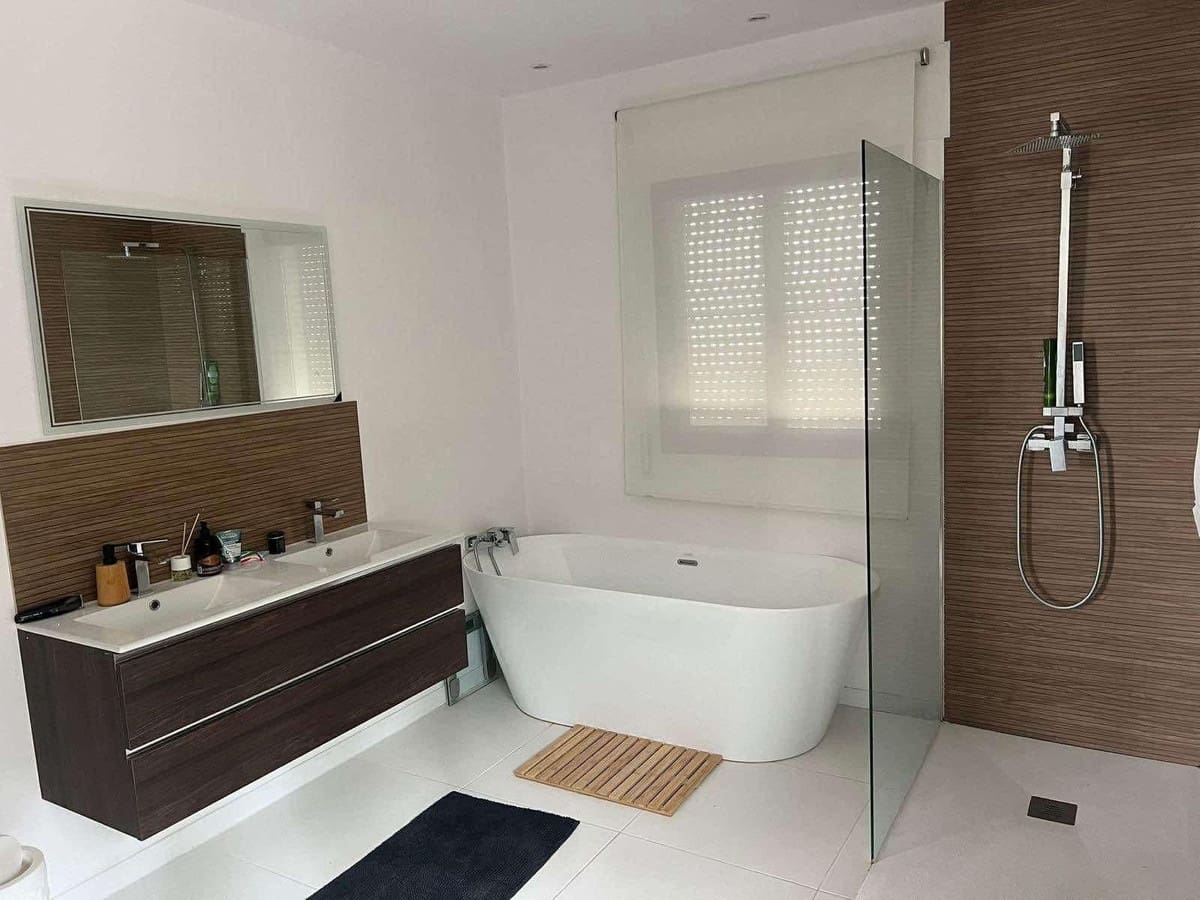 6 makuuhuone Huvila myytävänä paikassa Mijas mukana 
autotalli - 1 450 000 € (Ref: 9677894)