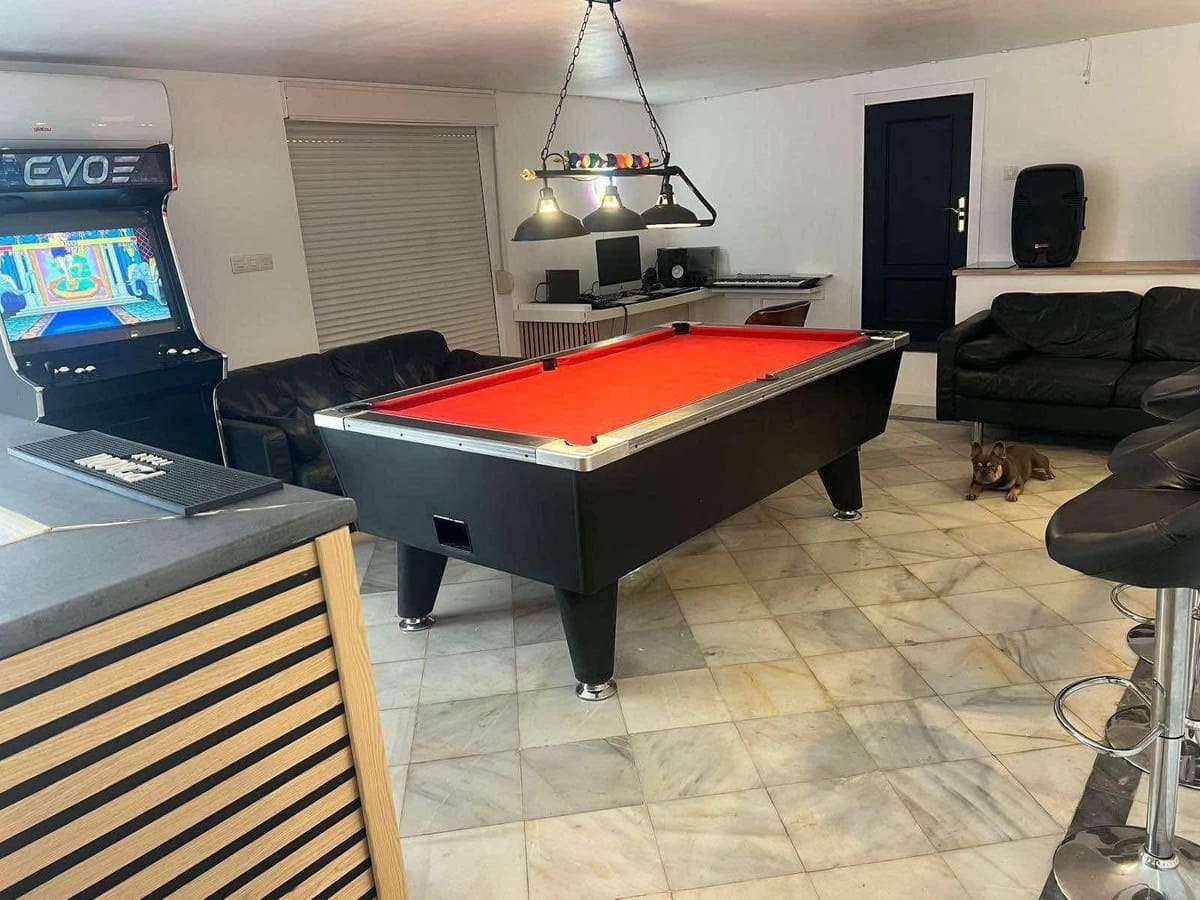 6 makuuhuone Huvila myytävänä paikassa Mijas mukana 
autotalli - 1 450 000 € (Ref: 9677894)