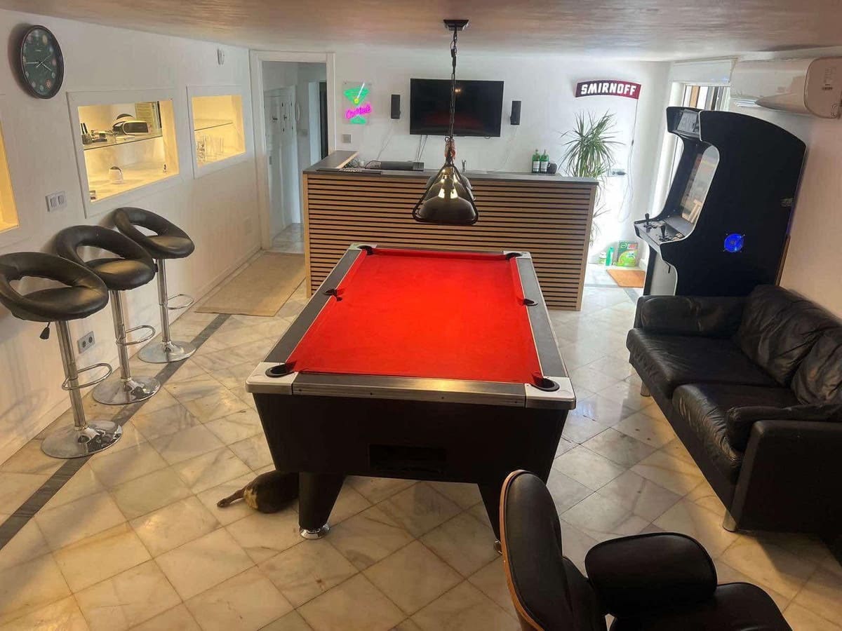 6 makuuhuone Huvila myytävänä paikassa Mijas mukana 
autotalli - 1 450 000 € (Ref: 9677894)