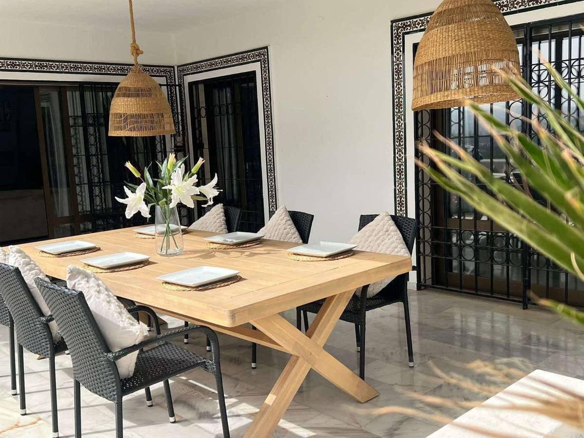 6 makuuhuone Huvila myytävänä paikassa Mijas mukana 
autotalli - 1 450 000 € (Ref: 9677894)