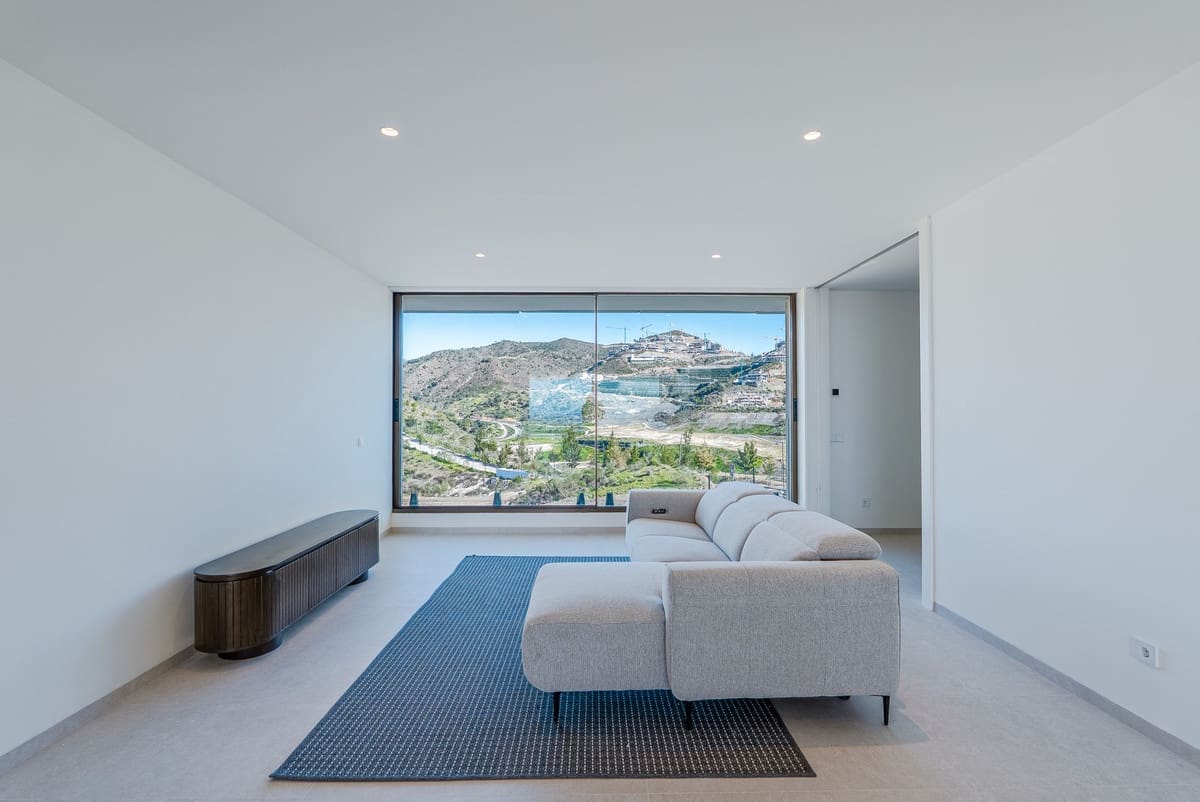 4 sovrum Lägenhet till salu i Benahavis - 1 900 000 € (Ref: 9677895)