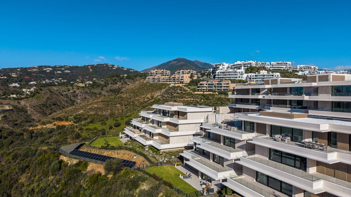 4 sovrum Lägenhet till salu i Benahavis - 1 900 000 € (Ref: 9677895)