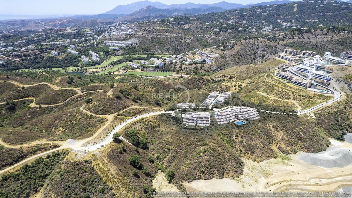 4 sovrum Lägenhet till salu i Benahavis - 1 900 000 € (Ref: 9677895)