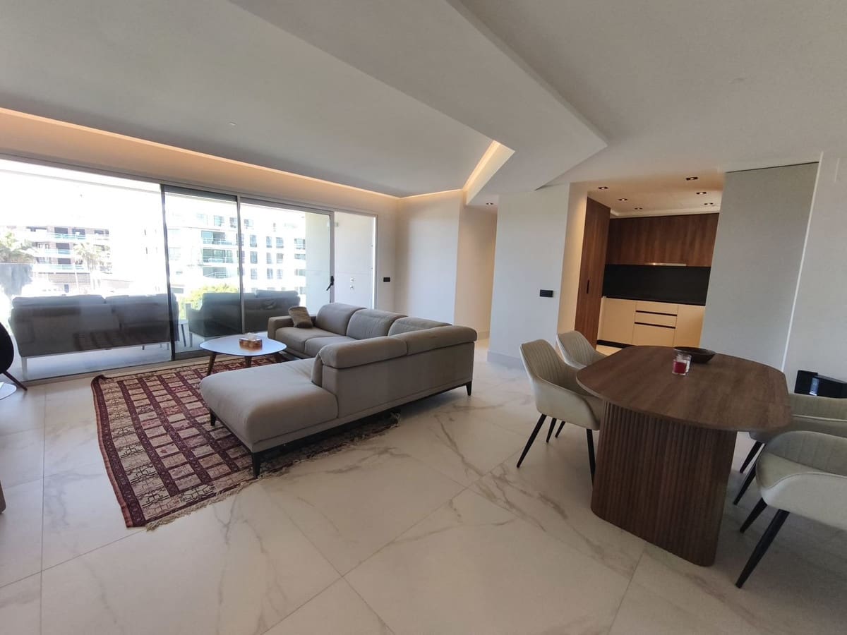 2 makuuhuone Huoneisto myytävänä paikassa San Pedro de Alcantara - 805 000 € (Ref: 9677896)