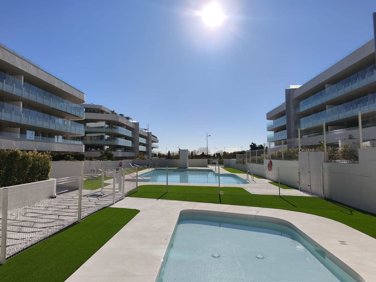 2 makuuhuone Huoneisto myytävänä paikassa San Pedro de Alcantara - 805 000 € (Ref: 9677896)