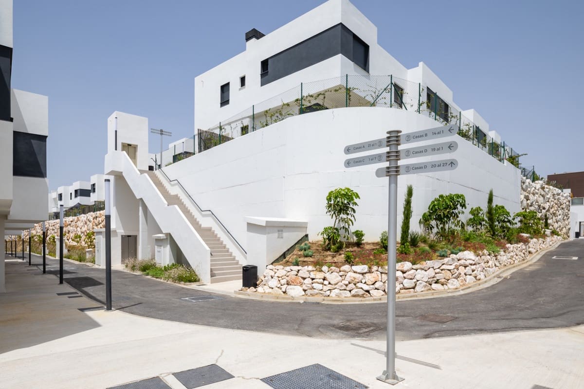 3 chambre Maison de Ville à vendre à La Cala de Mijas avec garage - 890 000 € (Ref: 9713256)