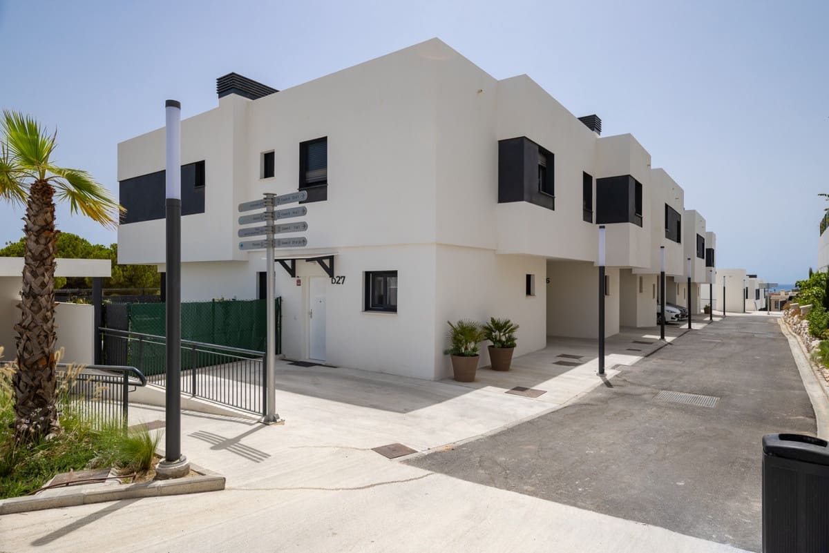 3 chambre Maison de Ville à vendre à La Cala de Mijas avec garage - 890 000 € (Ref: 9713256)