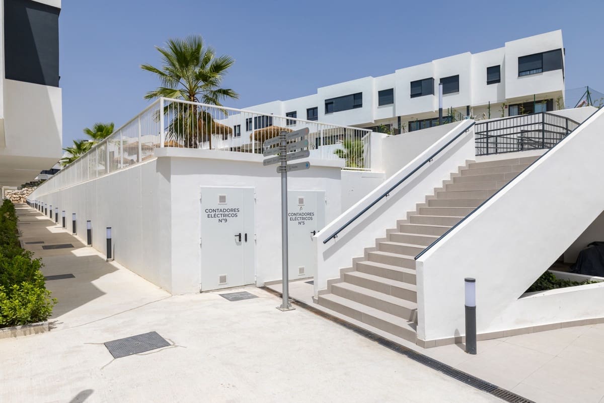 3 chambre Maison de Ville à vendre à La Cala de Mijas avec garage - 890 000 € (Ref: 9713256)