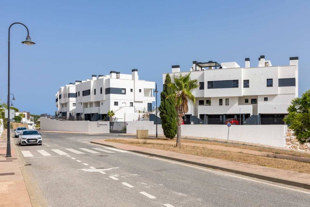 3 chambre Maison de Ville à vendre à La Cala de Mijas avec garage - 890 000 € (Ref: 9713256)