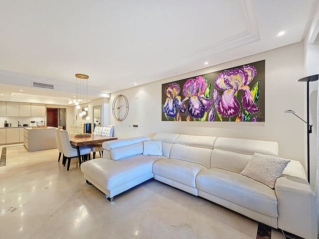 3 soveværelse Lejlighed til salg i Estepona - € 1.095.000 (Ref: 9770202)