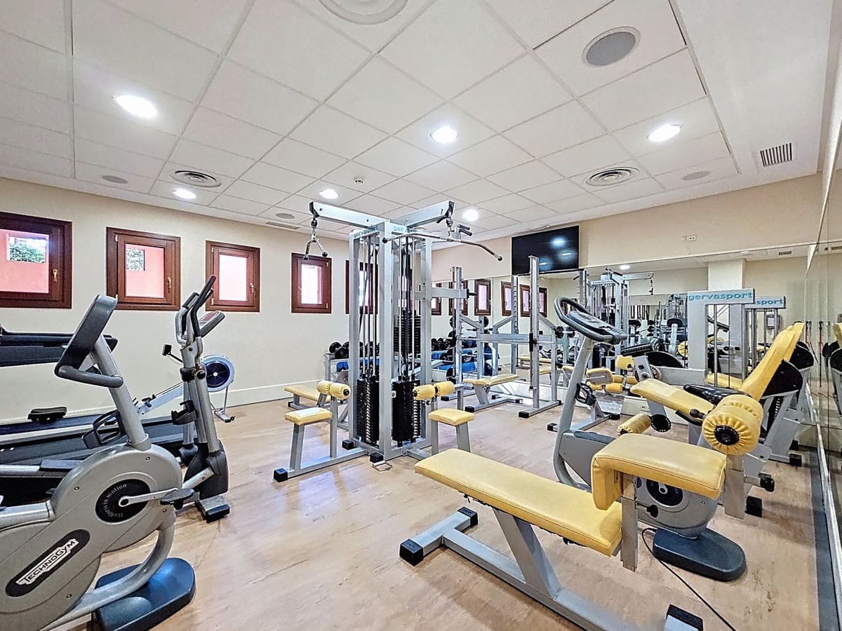 3 slaapkamer Appartement te koop in Estepona - € 1.095.000 (Ref: 9770202)