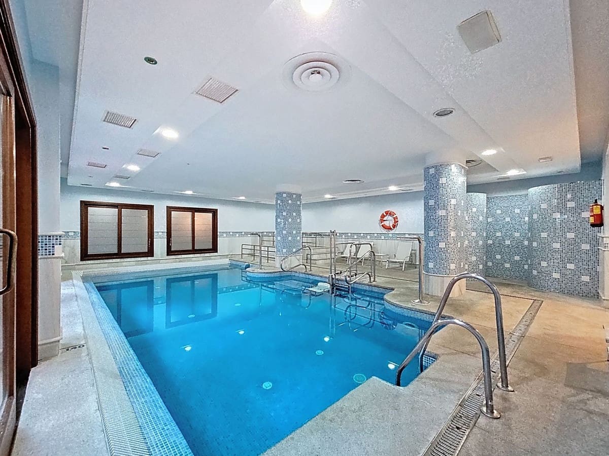 3 slaapkamer Appartement te koop in Estepona - € 1.095.000 (Ref: 9770202)