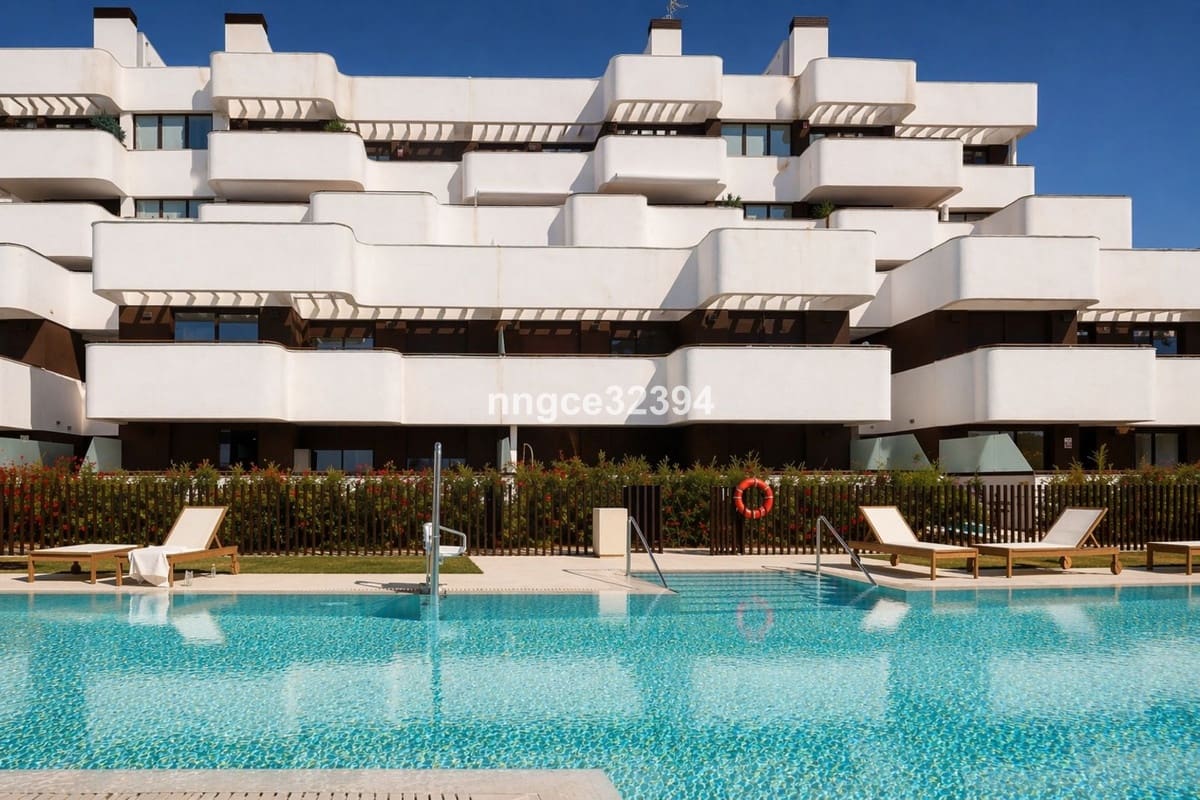 3 bedroom Apartment for sale in Estepona with garage - € 929,900 (Ref: 9793777)