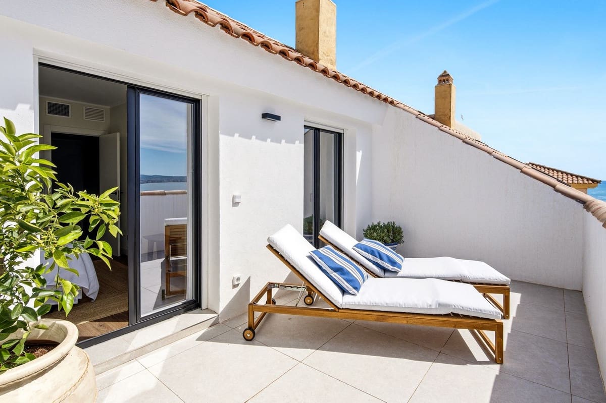 3 Zimmer Apartment zu verkaufen in Torrequebrada mit Garage - 797.000 € (Ref: 9793779)