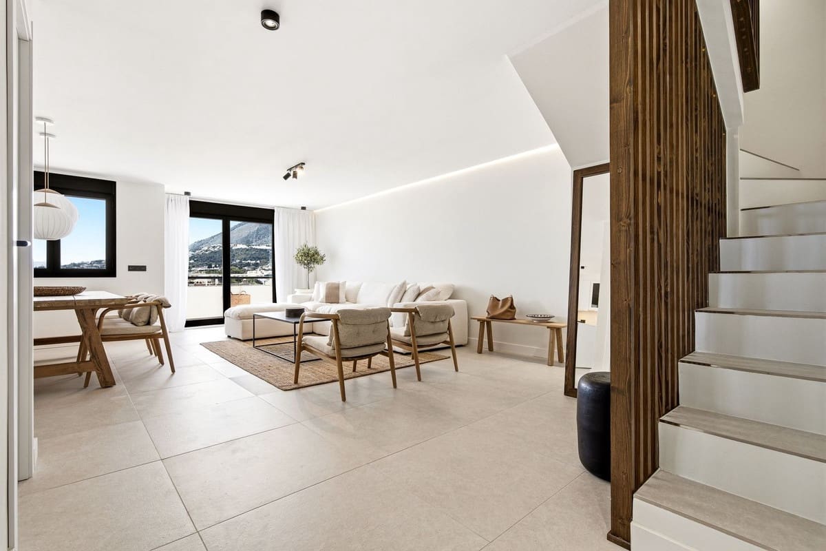 3 Zimmer Apartment zu verkaufen in Torrequebrada mit Garage - 797.000 € (Ref: 9793779)