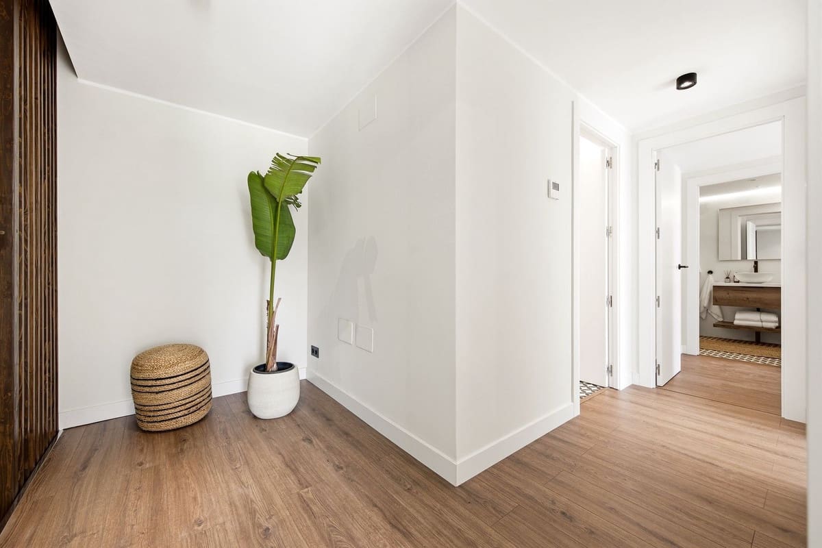 3 Zimmer Apartment zu verkaufen in Torrequebrada mit Garage - 797.000 € (Ref: 9793779)