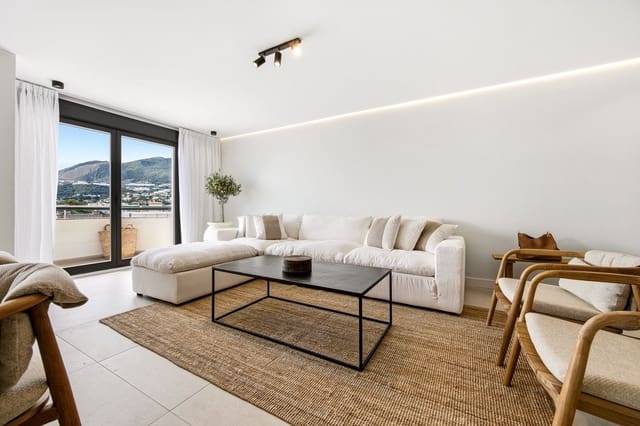 3 bedroom Apartment for sale in Torrequebrada, Benalmádena with garage - € 797,000 (Ref: 9793779)