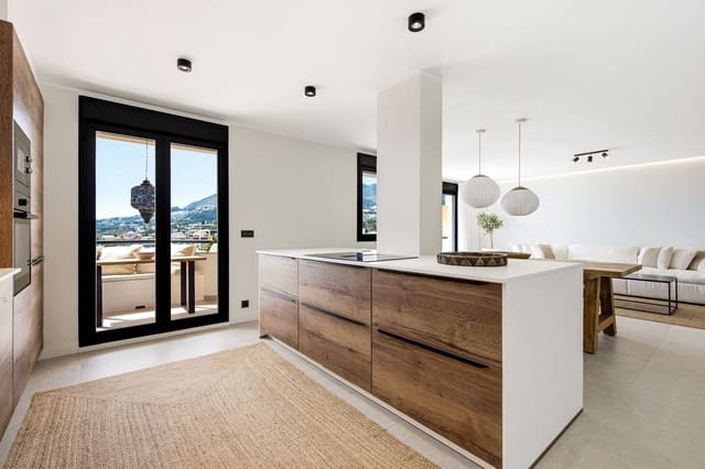 3 bedroom Apartment for sale in Torrequebrada, Benalmádena with garage - € 797,000 (Ref: 9793779)