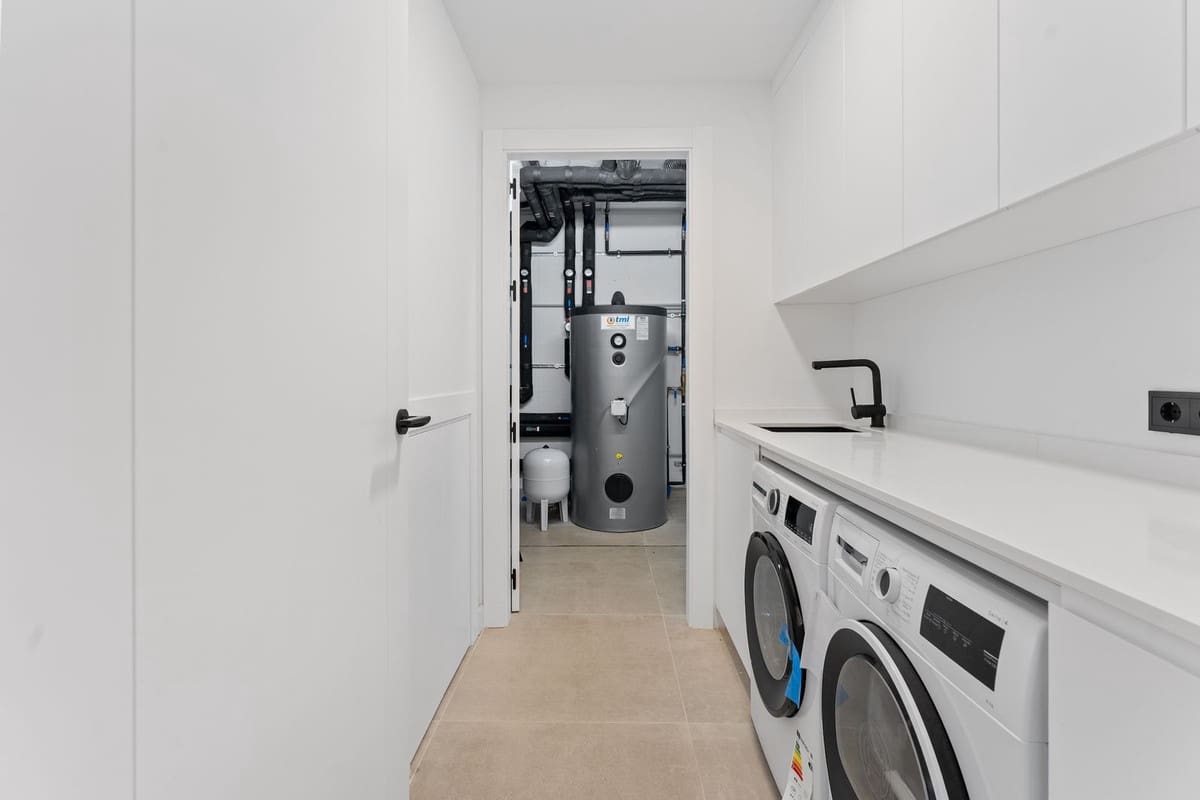 4 Zimmer Villa zu verkaufen in Mijas mit Garage - 1.945.000 € (Ref: 9793780)