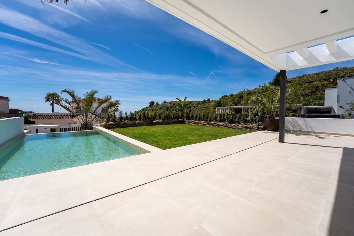 4 Zimmer Villa zu verkaufen in Mijas mit Garage - 1.945.000 € (Ref: 9793780)