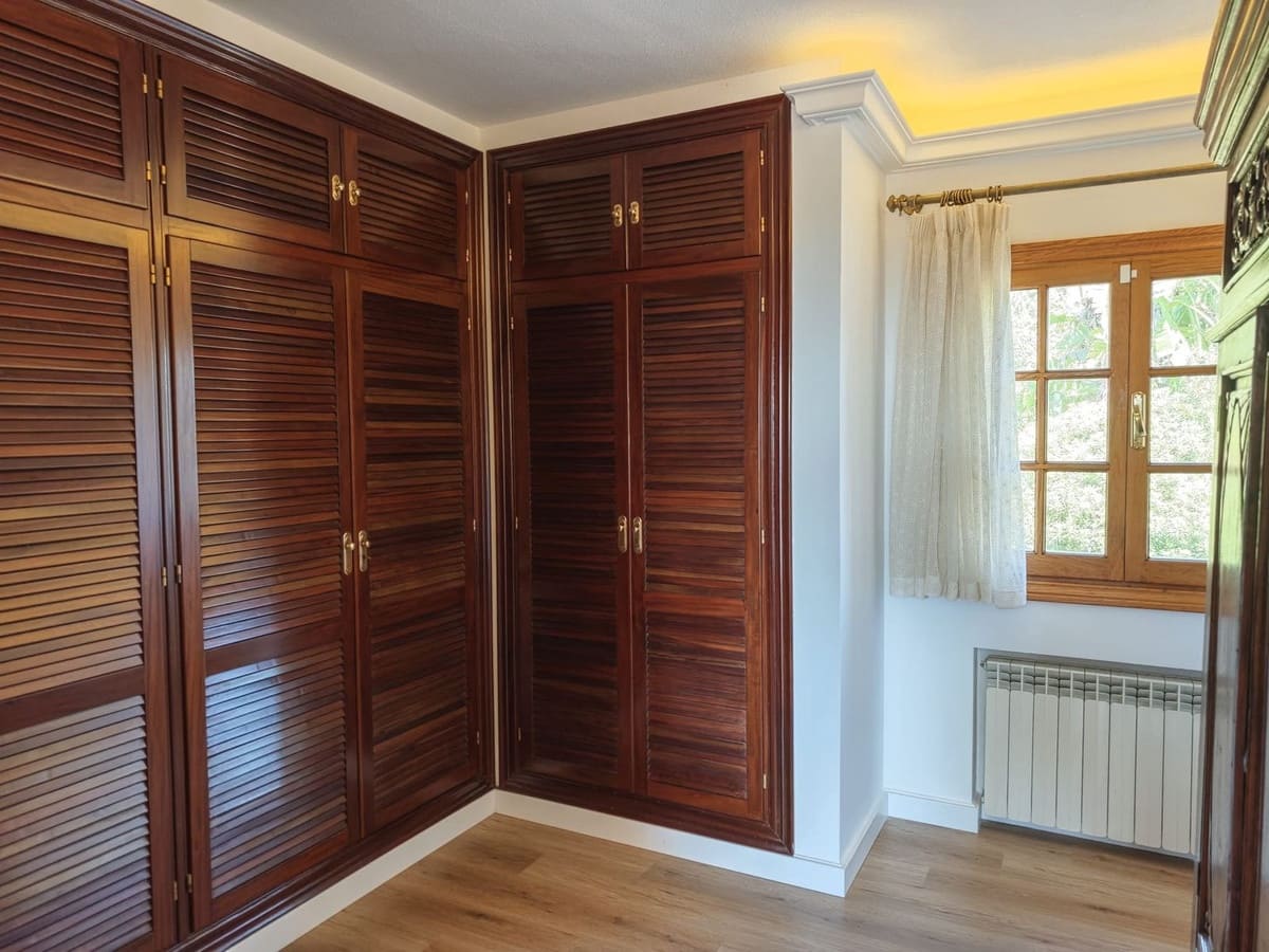 4 soverom Villa til salgs i San Luis de Sabinillas - € 1 750 000 (Ref: 9926466)