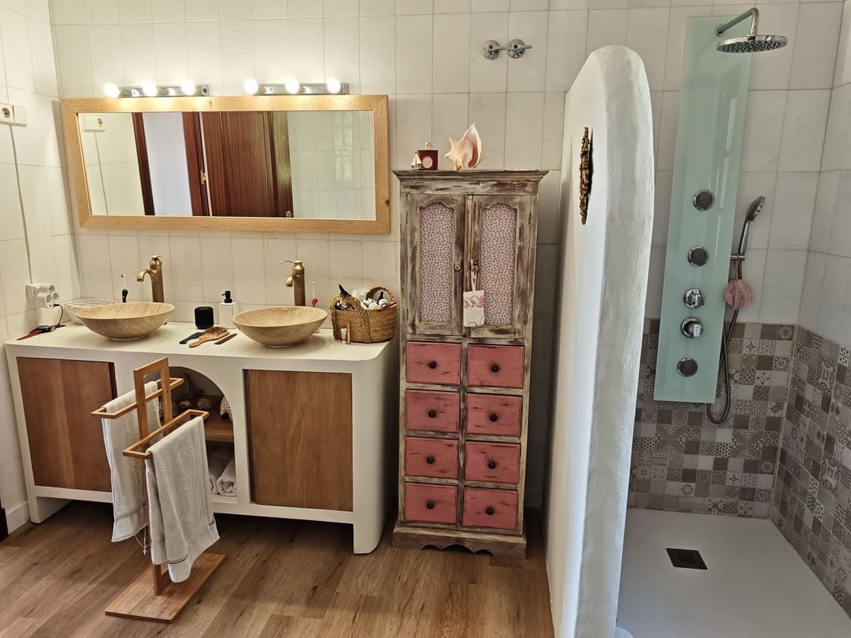4 soverom Villa til salgs i San Luis de Sabinillas - € 1 750 000 (Ref: 9926466)