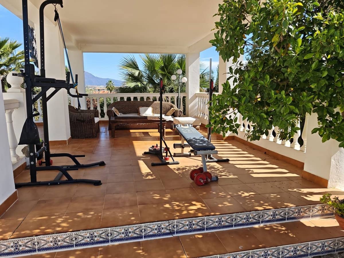 4 soverom Villa til salgs i San Luis de Sabinillas - € 1 750 000 (Ref: 9926466)