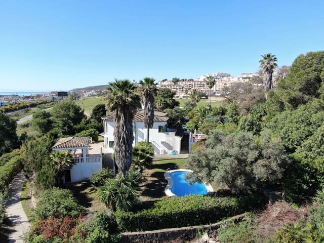 4 soverom Villa til salgs i San Luis de Sabinillas, Manilva - € 1 750 000 (Ref: 9926466)