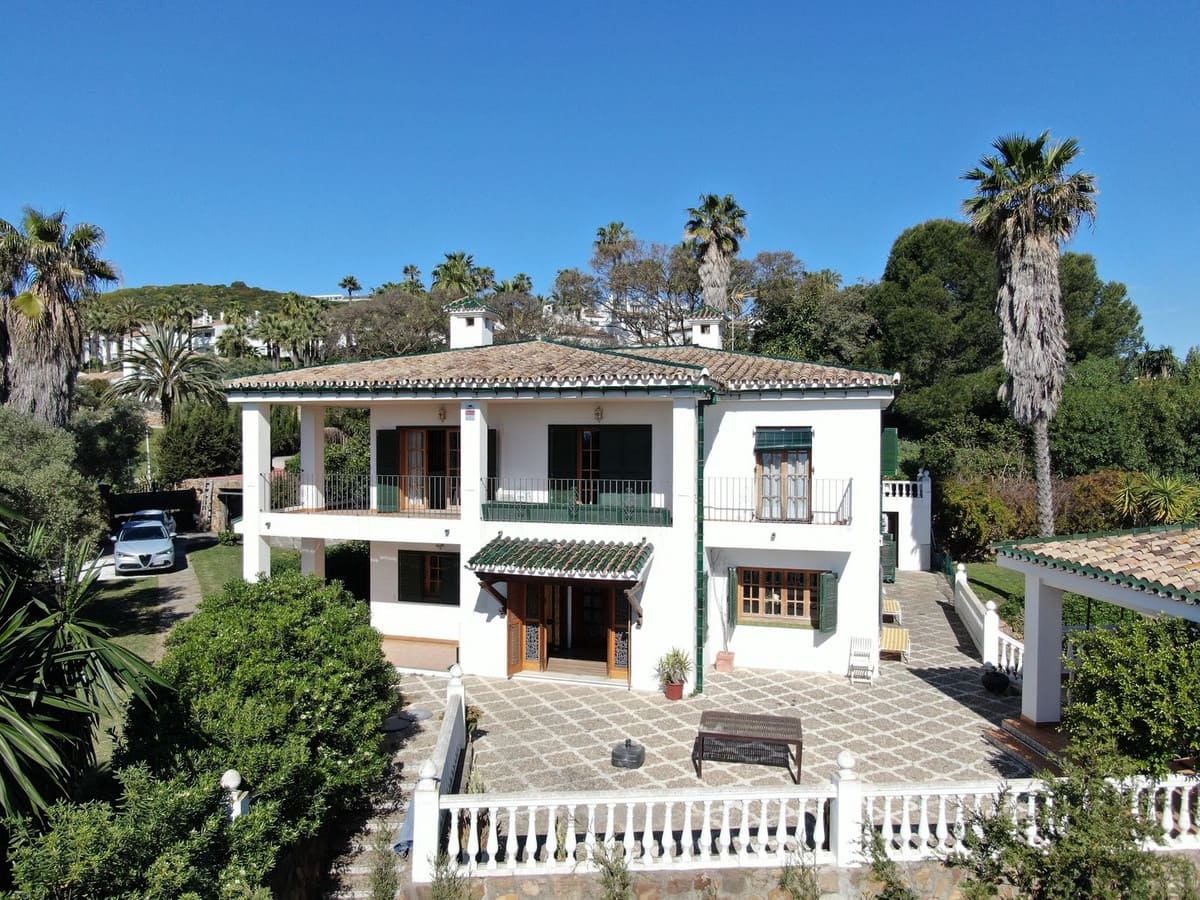 4 soverom Villa til salgs i San Luis de Sabinillas - € 1 750 000 (Ref: 9926466)