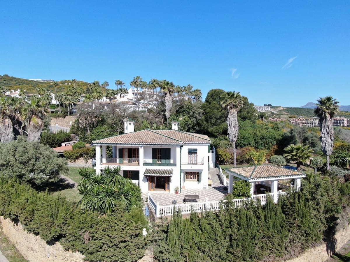 4 soverom Villa til salgs i San Luis de Sabinillas - € 1 750 000 (Ref: 9926466)
