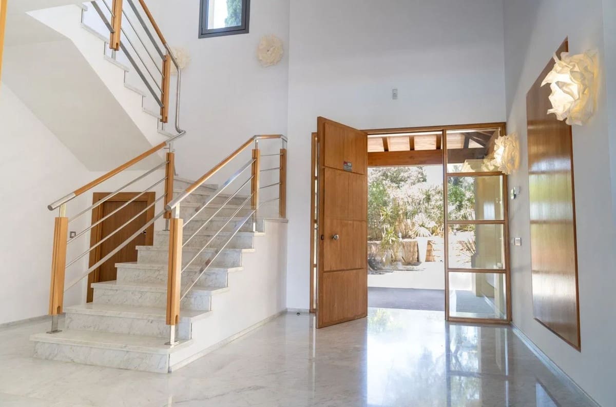 4 soveværelse Villa til salg i Sotogrande - € 2.490.000 (Ref: 9926546)