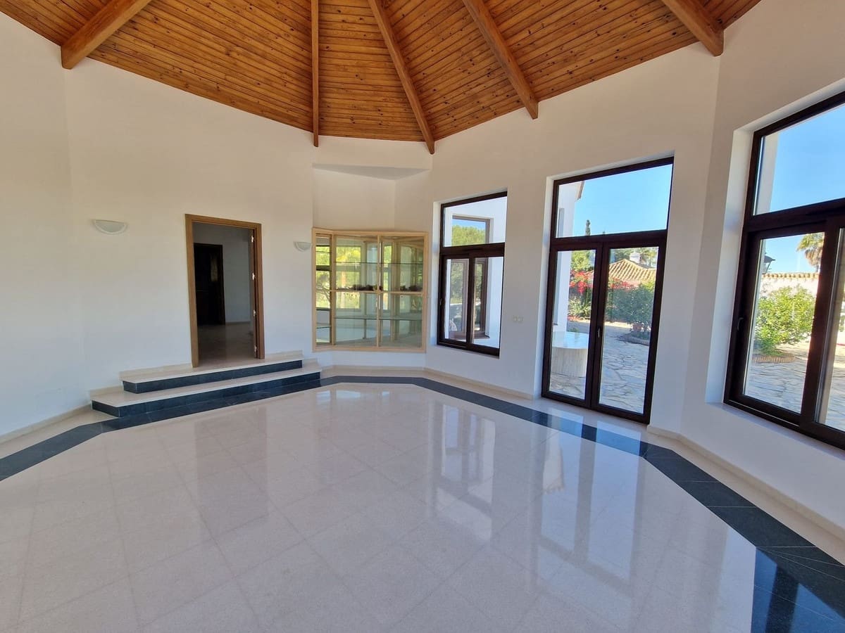 4 soveværelse Villa til salg i Sotogrande med garage - € 1.980.000 (Ref: 9926547)