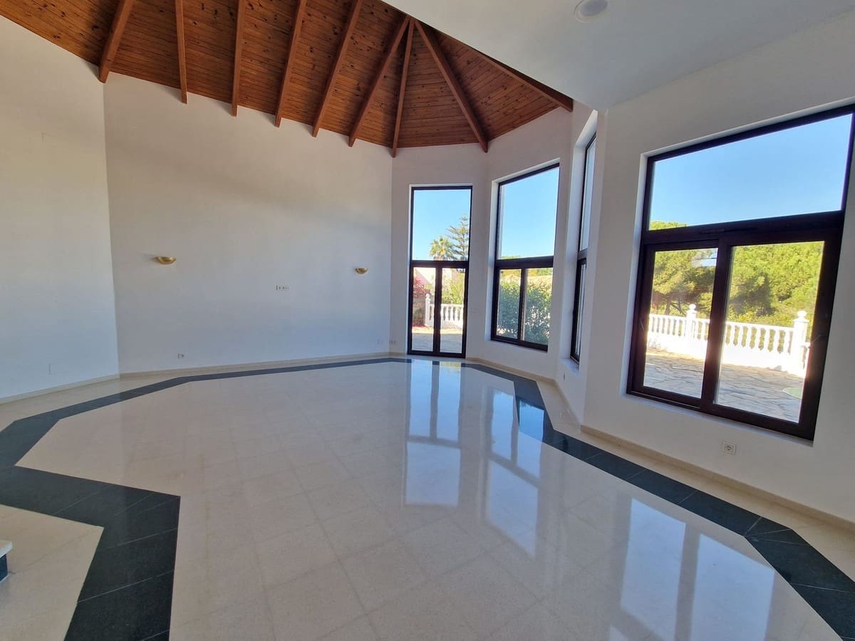 4 soveværelse Villa til salg i Sotogrande med garage - € 1.980.000 (Ref: 9926547)