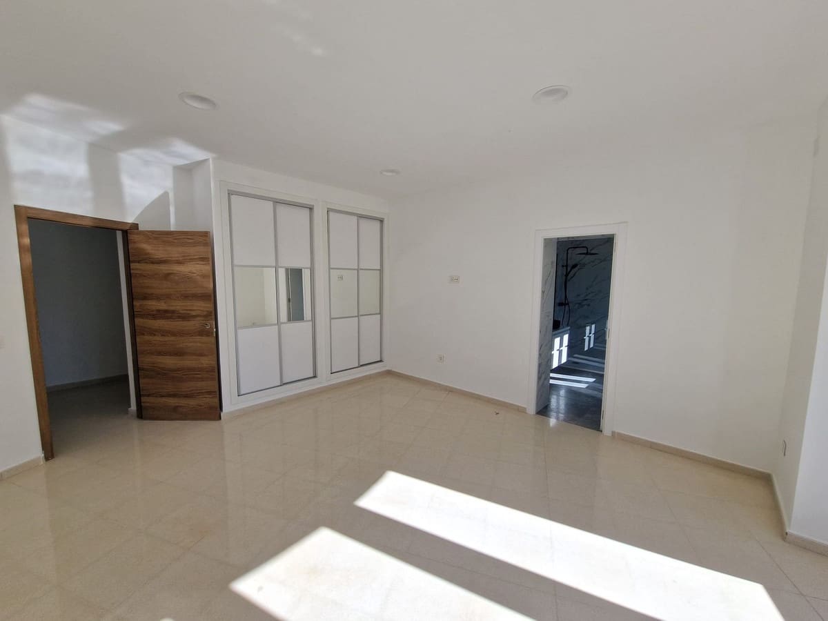 4 soveværelse Villa til salg i Sotogrande med garage - € 1.980.000 (Ref: 9926547)