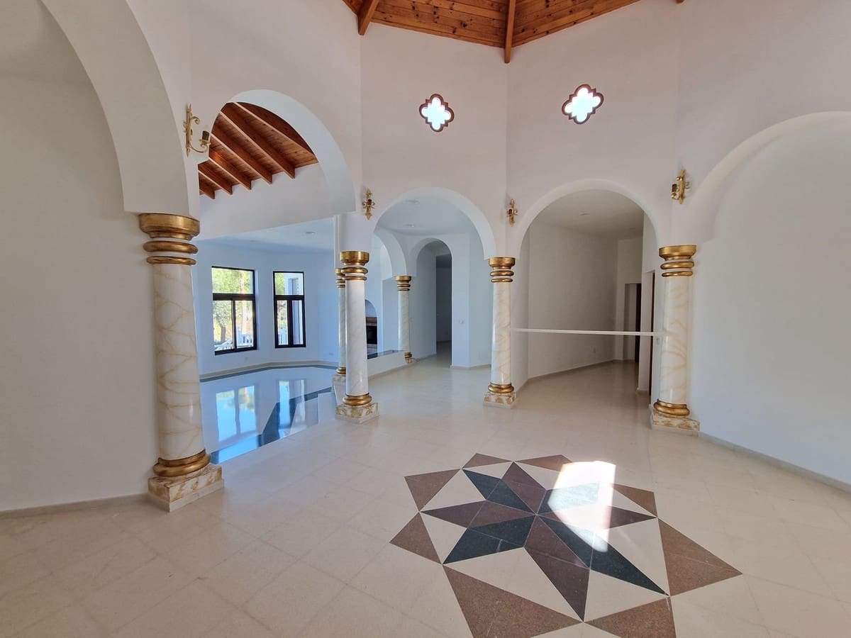 4 soveværelse Villa til salg i Sotogrande med garage - € 1.980.000 (Ref: 9926547)